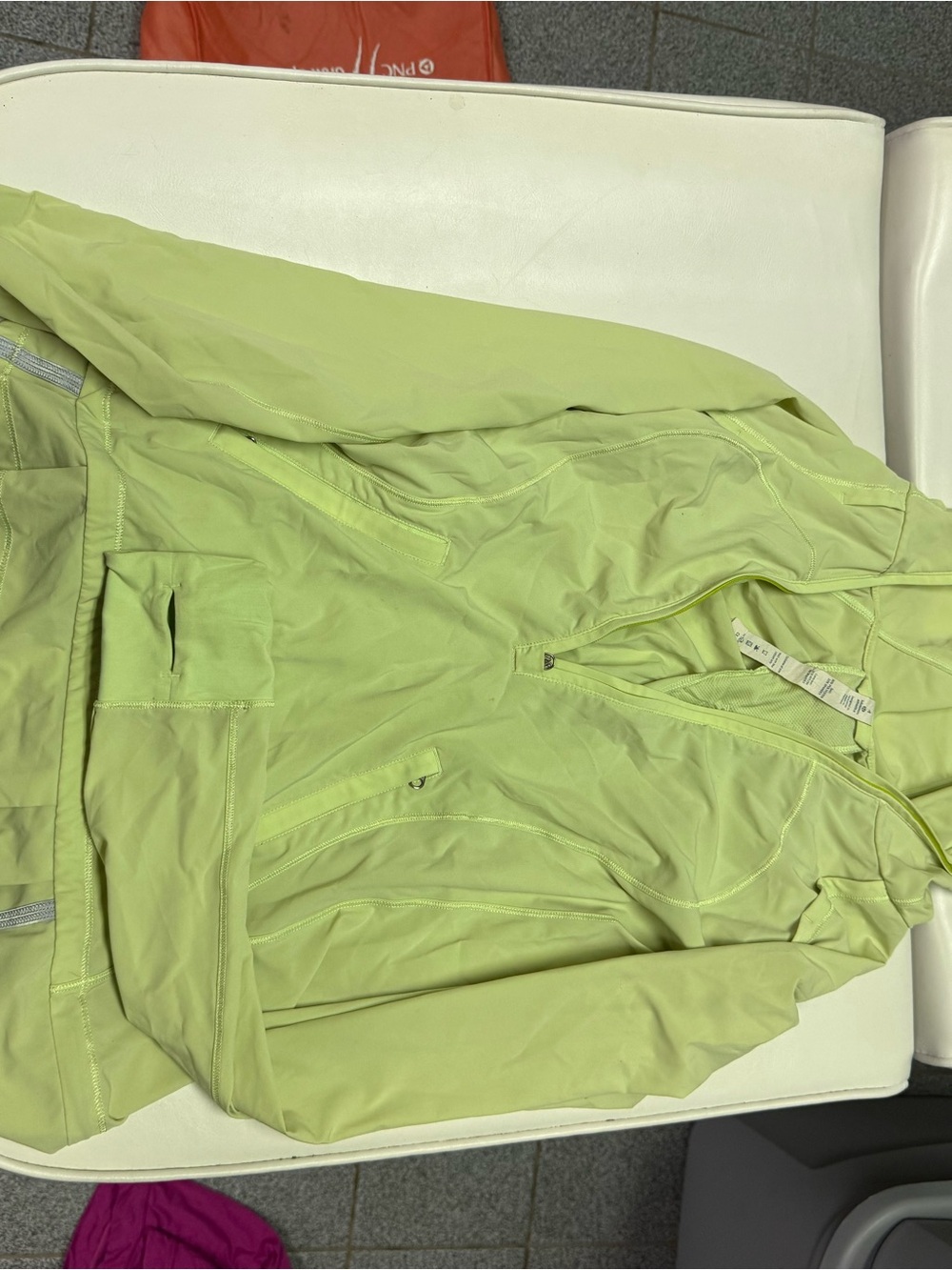 Lululemon Light Green Women's Windbreaker Jacket - Lightweight Hooded Coat